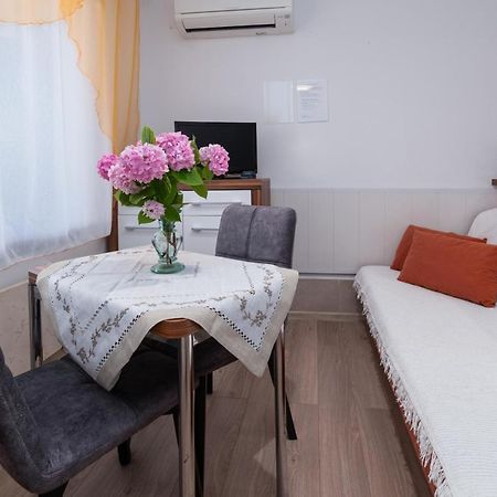 Apartments By The Sea Punat, Krk - 5351 ภายนอก รูปภาพ