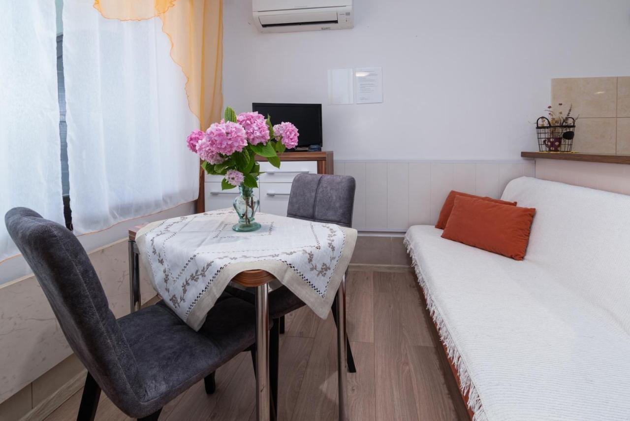 Apartments By The Sea Punat, Krk - 5351 ภายนอก รูปภาพ