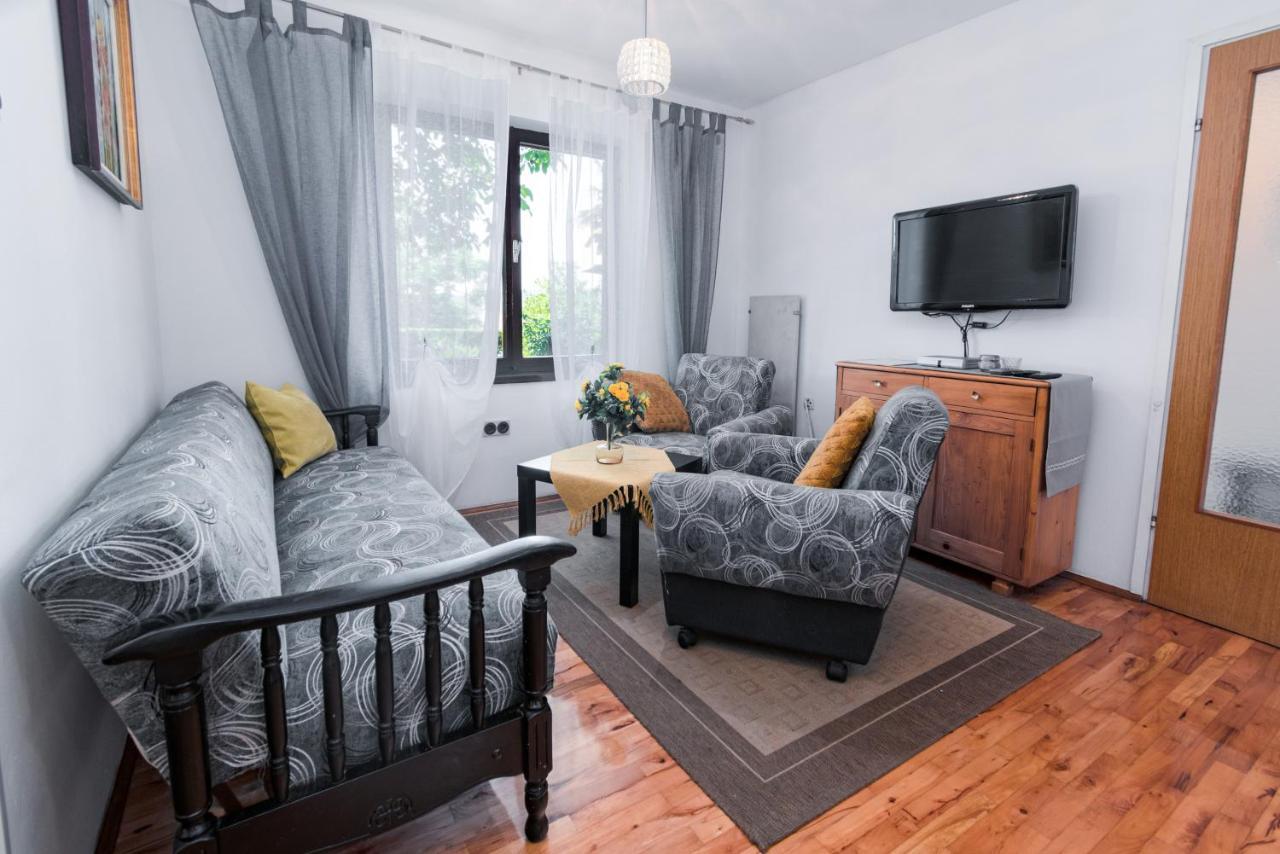 Apartments By The Sea Punat, Krk - 5351 ภายนอก รูปภาพ