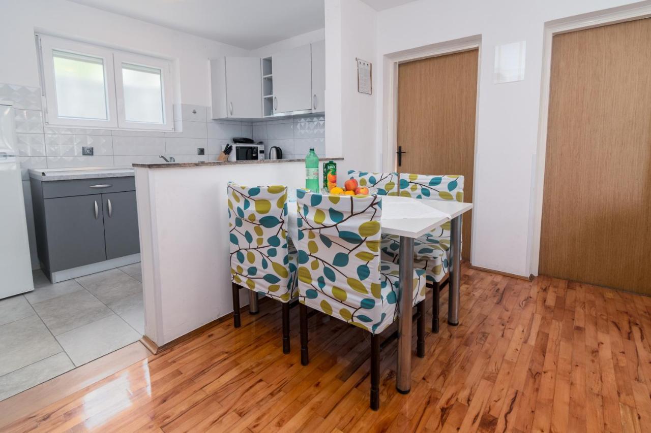 Apartments By The Sea Punat, Krk - 5351 ภายนอก รูปภาพ